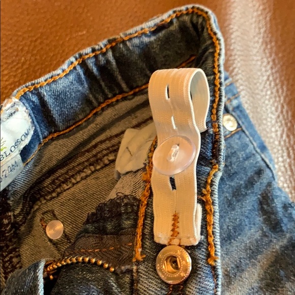 Blue Jean shorts - Picture 2 of 2